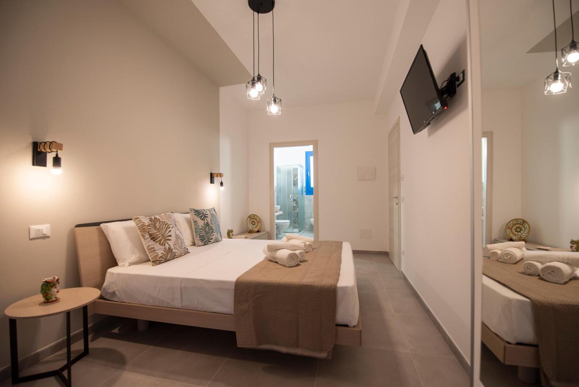 Bed And Breakfast Da Francesca Castelluzzo Esterno foto