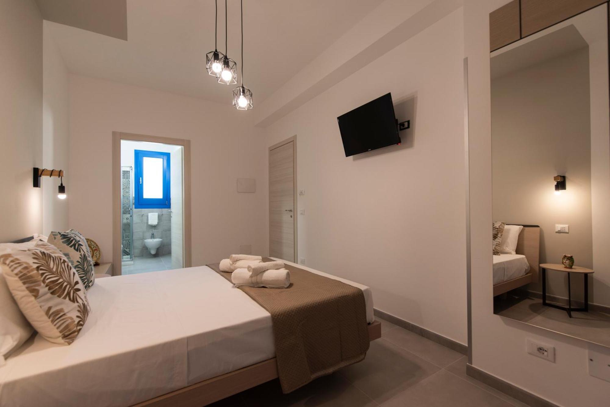Bed And Breakfast Da Francesca Castelluzzo Esterno foto